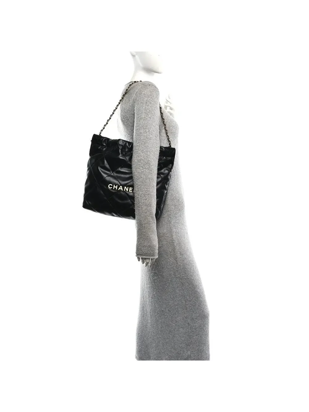CHANEL elevate your